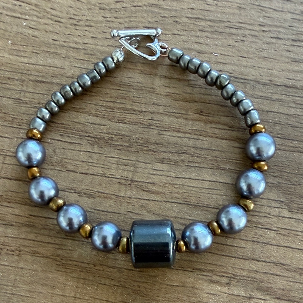 Elegant Gray and Bronze Beaded Bracelet